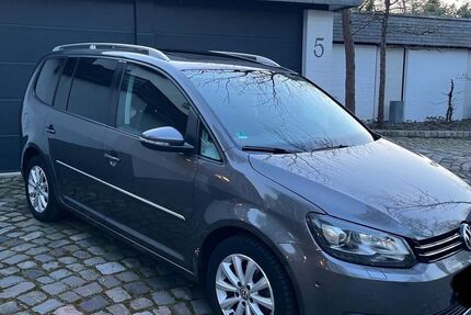 VW Touran 245.000 km 5.100 &euro; Hilden 40721