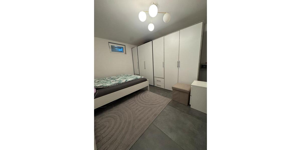 Etagenwohnung Langenfeld (Rheinland) - 2 Zimmer, 42 m&sup2;, 800&euro; | Angebot:27568615