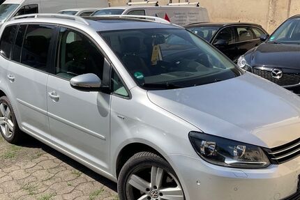 VW Touran 223.202 km 7.200 &euro; Solingen 42719