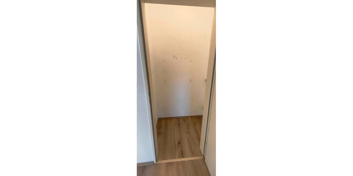 Etagenwohnung Viersen Sittard - 3 Zimmer, 83 m&sup2;, 180.000&euro; | Angebot:27534277