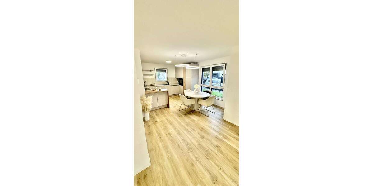 Etagenwohnung Langenfeld - 3 Zimmer, 95 m&sup2;, 1.526&euro; | Angebot:27556901