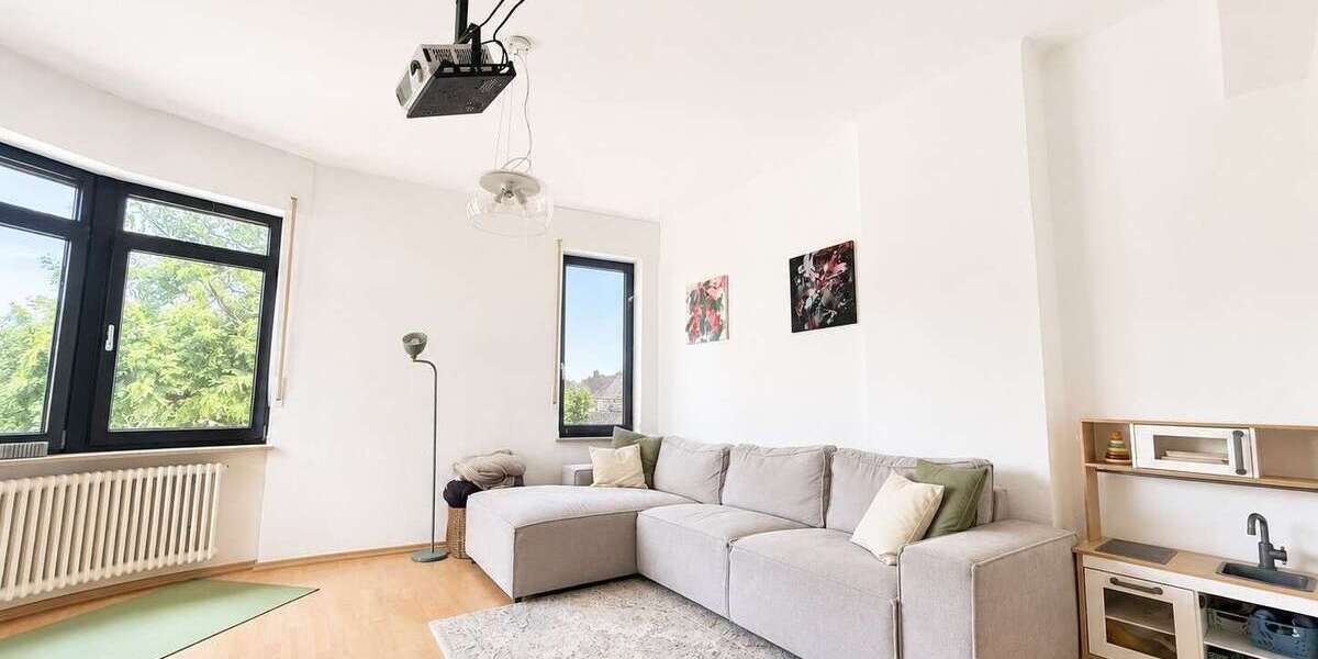 Etagenwohnung Krefeld-Uerdingen Uerdingen - 4 Zimmer, 100 m&sup2;, 1.250&euro; | Angebot:27410062