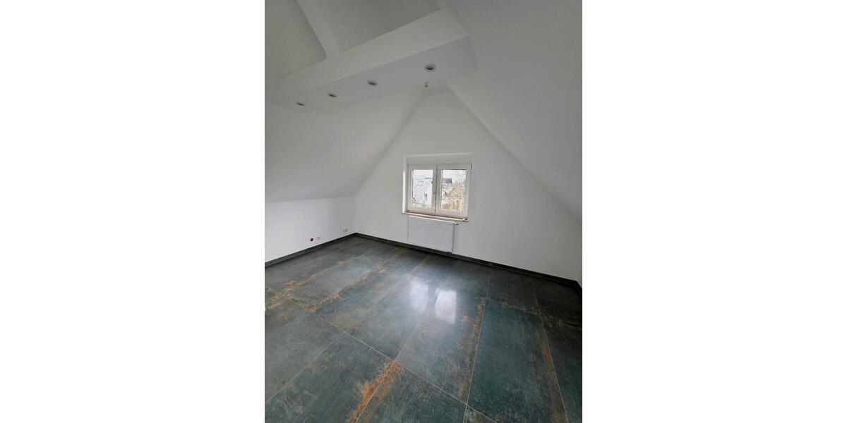 Dachgeschoßwohnung Kaarst - 1 Zimmer, 45 m&sup2;, 750&euro; | Angebot:27569842