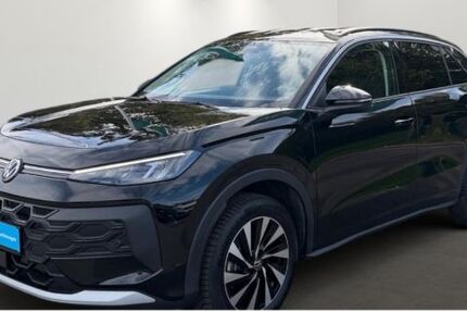 VW T-Roc 7.919 km 26.890 &euro; Neuss 41460