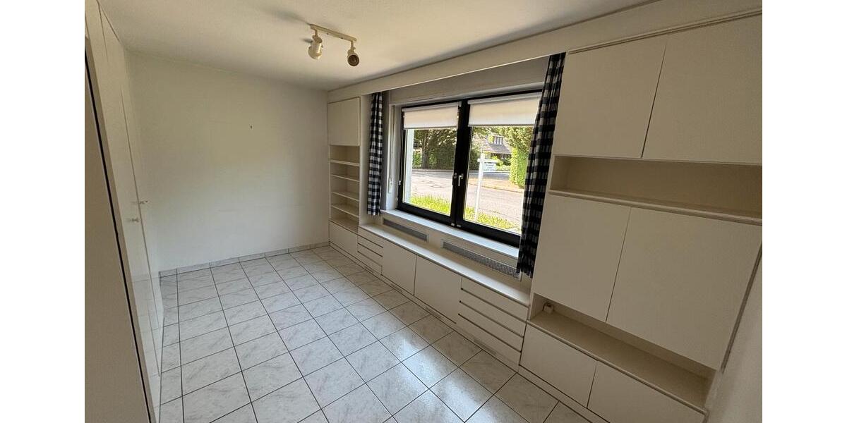 Bungalow Mönchengladbach West - 6 Zimmer, 320 m&sup2;, 625.000&euro; | Angebot:27444024