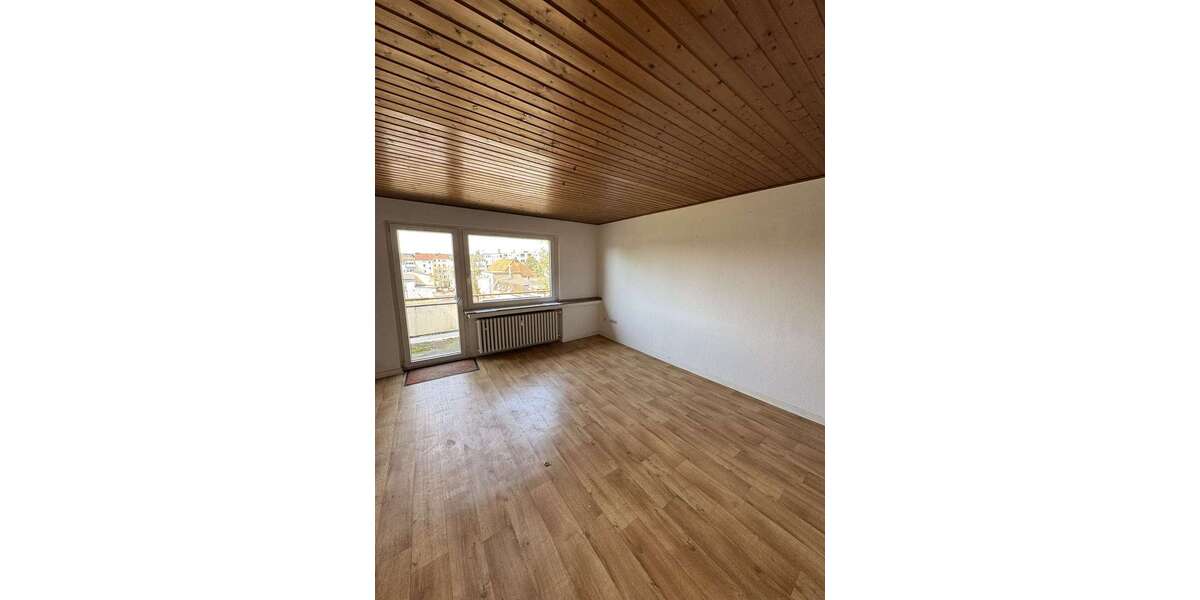 Etagenwohnung Duisburg Neudorf-Nord - 3 Zimmer, 75 m&sup2;, 575&euro; | Angebot:27516218