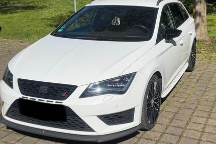 Seat Leon 111.230 km 17.800 &euro; Duisburg 47178