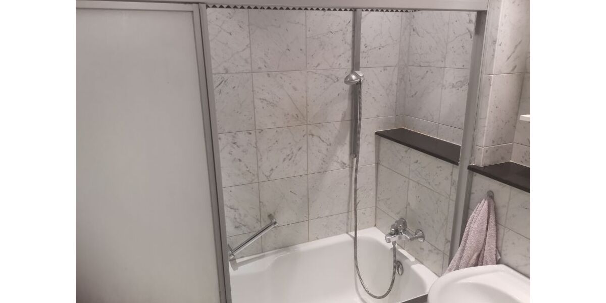Provisionsfrei* 2 Zimmer-Wohnung mit TG Stellplatz in Düsseldorf-Gerresheim dierekt vom Eigentümer ohne Makler! - Etagenwohnung Düsseldorf Gerresheim | Angebot:27496031