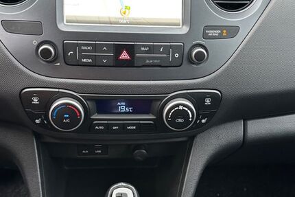 Hyundai i10 93.108 km 9.950 &euro; Bedburg 50181