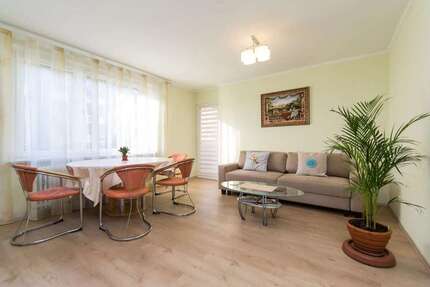 Zimmer Düsseldorf Rath - 2 Zimmer, 1.850&euro; | Angebot:27558025