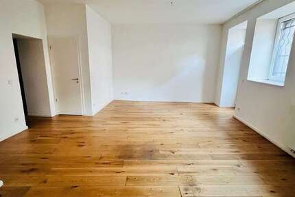 Wohnung Düsseldorf Flingern Nord - 3 Zimmer, 103 m&sup2;, 1.350&euro; | Angebot:27497477