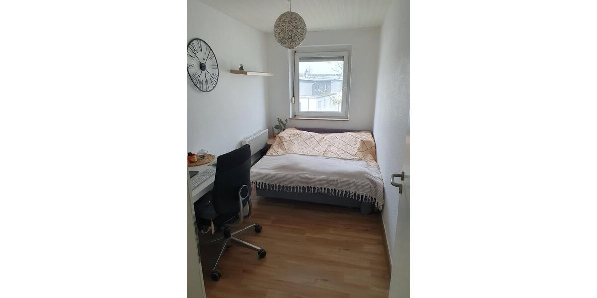 Etagenwohnung Mönchengladbach Ost - 4 Zimmer, 76 m&sup2;, 129.000&euro; | Angebot:27513356