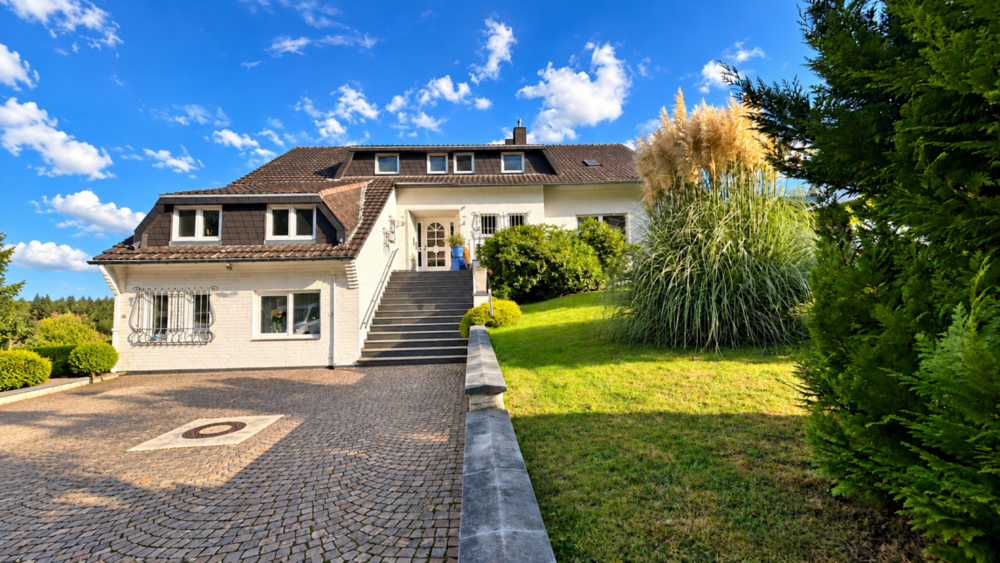 Einfamilienhaus Mönchengladbach Nord - 8 Zimmer, 290 m&sup2;, 949.000&euro; | Angebot:27484854