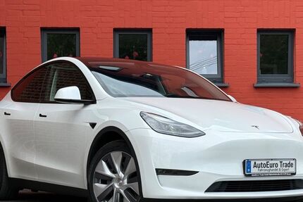 Tesla Model Y 73.318 km 35.700 &euro; Neuss 41472