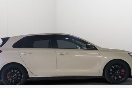 Hyundai i30 40.016 km 30.470 &euro; Düsseldorf 40233