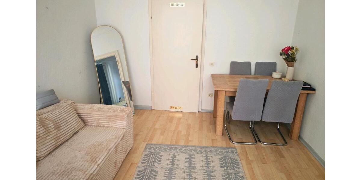 Etagenwohnung Neuss - 2 Zimmer, 59 m&sup2;, 890&euro; | Angebot:27554001