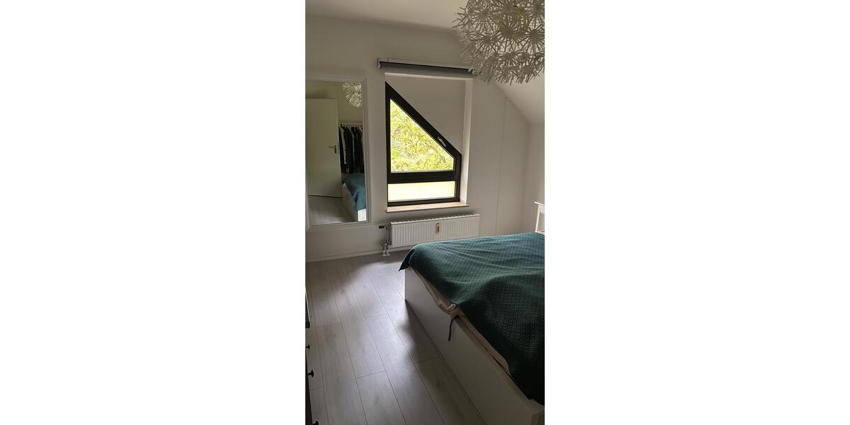 Dachgeschoßwohnung Kaarst - 2 Zimmer, 64 m&sup2;, 700&euro; | Angebot:27567601