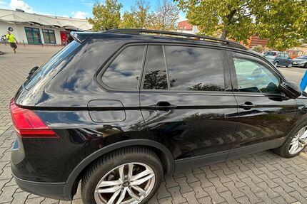 VW Tiguan 33.500 km 14.500 &euro; Krefeld 47798