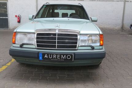 Mercedes-Benz E 300 268.155 km 10.900 &euro; Düsseldorf 40233