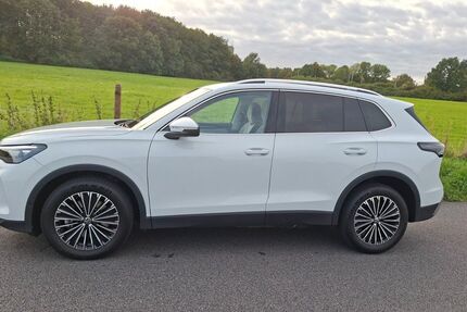 VW Tiguan 10.800 km 30.500 &euro; Mülheim an der Ruhr 45472