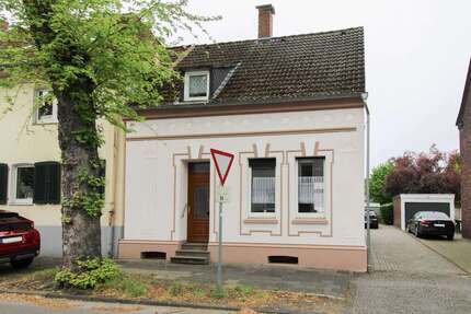 Haus Duisburg Essenberg - 5 Zimmer, 136 m&sup2;, 349.800&euro; | Angebot:27443666