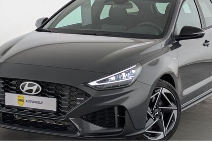 Hyundai i30 1.100 km 25.560 &euro; Düsseldorf 40599