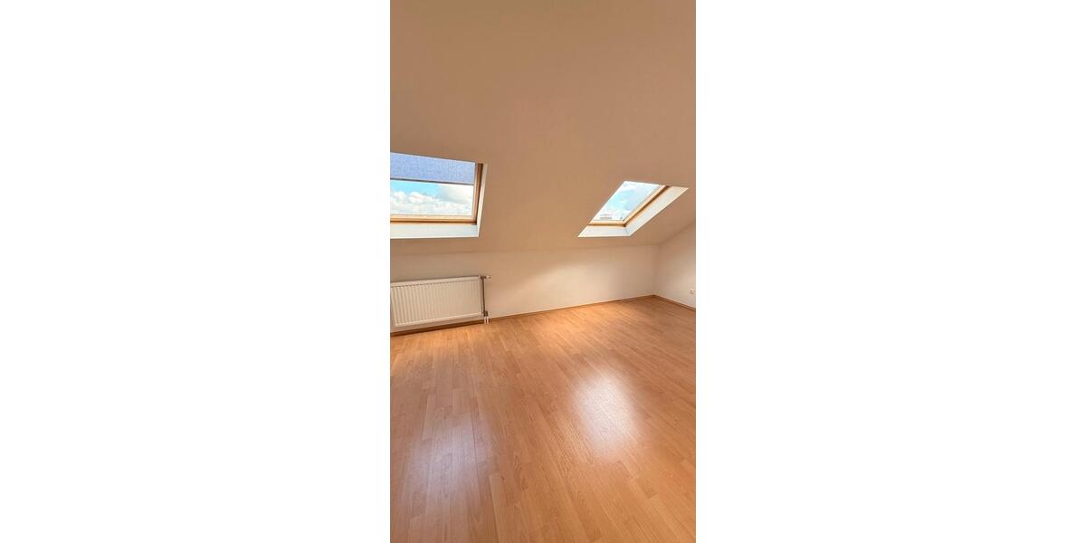 Dachgeschoßwohnung Erkelenz - 4 Zimmer, 126 m&sup2;, 1.100&euro; | Angebot:27544285