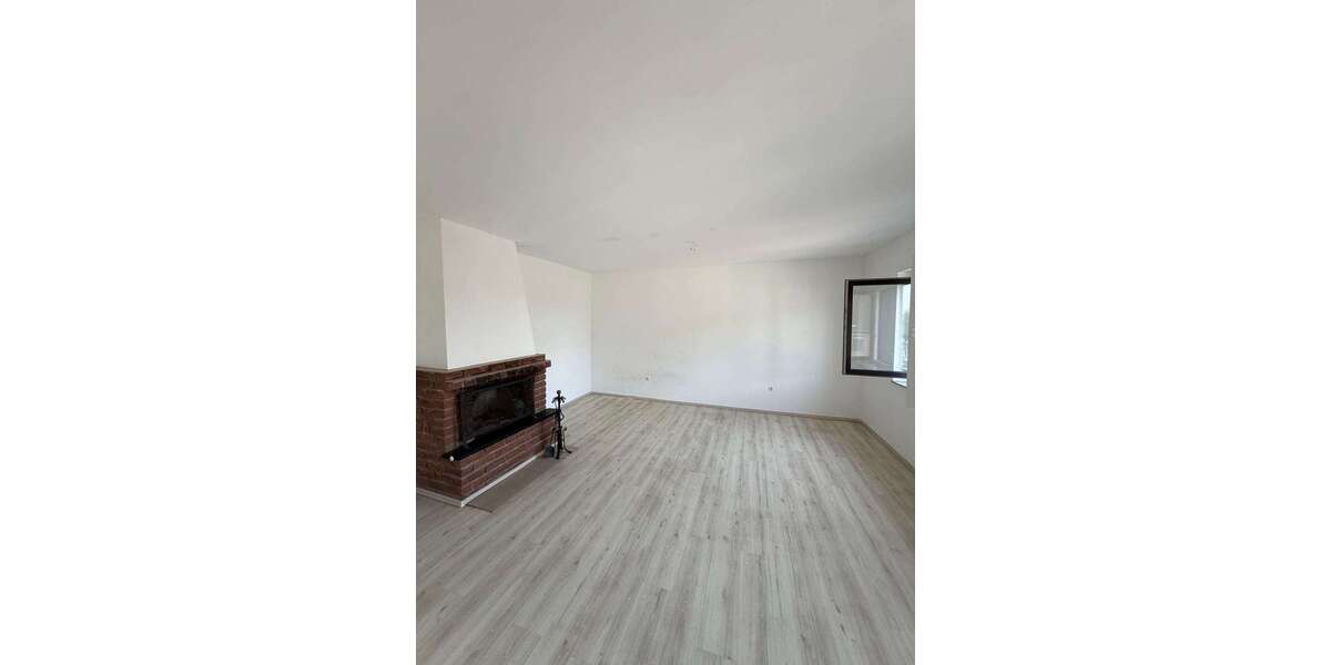 Etagenwohnung Mönchengladbach Nord - 4 Zimmer, 121 m&sup2;, 1.210&euro; | Angebot:27515774