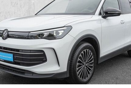 VW Tiguan 25.486 km 31.410 &euro; Düsseldorf 40549