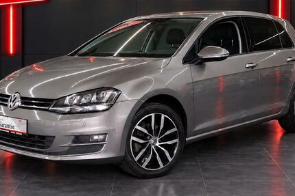 VW Golf 124.000 km 11.799 &euro; Duisburg 47179