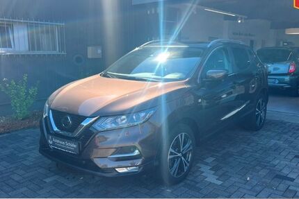Nissan Qashqai 61.456 km 14.985 &euro; Monheim 40789