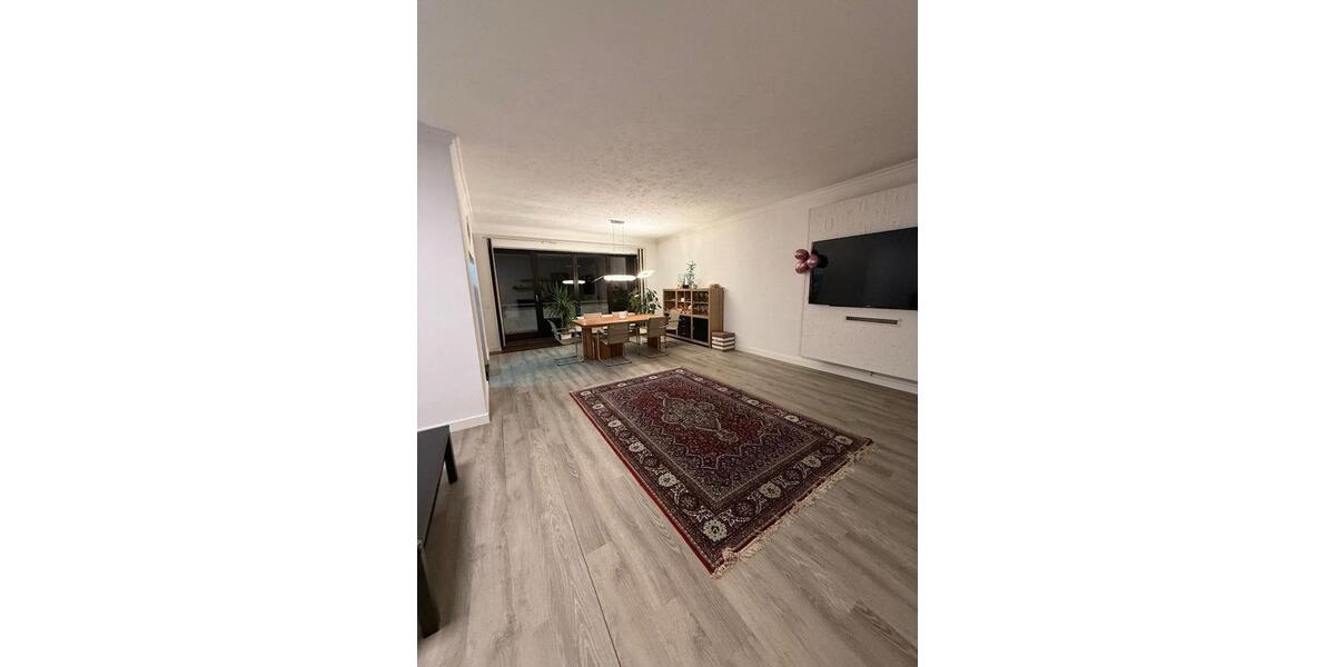Etagenwohnung Krefeld Cracau - 3 Zimmer, 110 m&sup2;, 315.000&euro; | Angebot:26096565