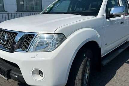 Nissan Navara 293.000 km 8.700 &euro; Mönchengladbach 41066