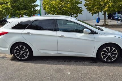 Hyundai i40 165.000 km 6.000 &euro; Dormagen 41541