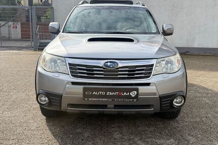 Subaru Forester 217.000 km 4.900 &euro; Velbert 42553