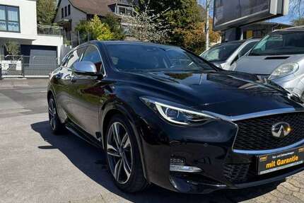 INFINITI Q30 72.000 km 16.999 &euro; Solingen 42699