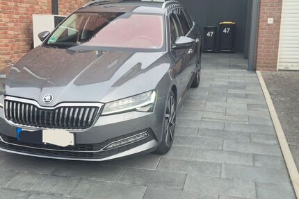 Skoda Superb 61.000 km 23.700 &euro; Willich 47877