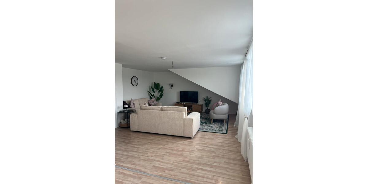 Etagenwohnung Duisburg Huckingen - 3 Zimmer, 80 m&sup2;, 920&euro; | Angebot:27551994