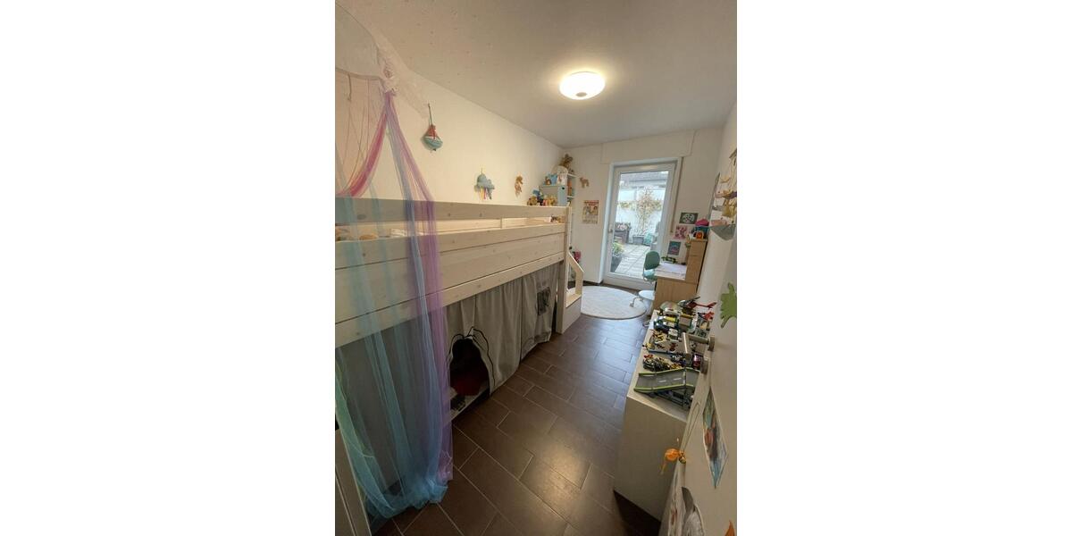 Terrassenwohnung Düsseldorf Stadtbezirk 8 - 4 Zimmer, 121 m&sup2;, 408.000&euro; | Angebot:27514304