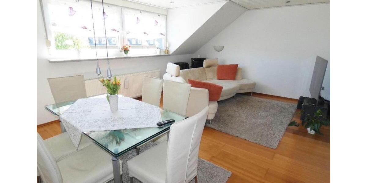 Dachgeschoßwohnung Leverkusen Bürrig - 3 Zimmer, 68 m&sup2;, 890&euro; | Angebot:27554970