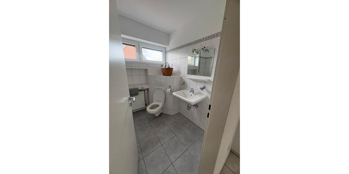 Etagenwohnung Mönchengladbach Nord - 2 Zimmer, 67 m&sup2;, 570&euro; | Angebot:27553183