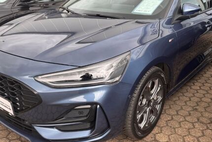 Ford Focus 41.854 km 16.890 &euro; Pulheim 50259