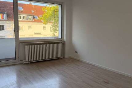Wohnung Mönchengladbach West - 4 Zimmer, 84 m&sup2;, 190.000&euro; | Angebot:27548823