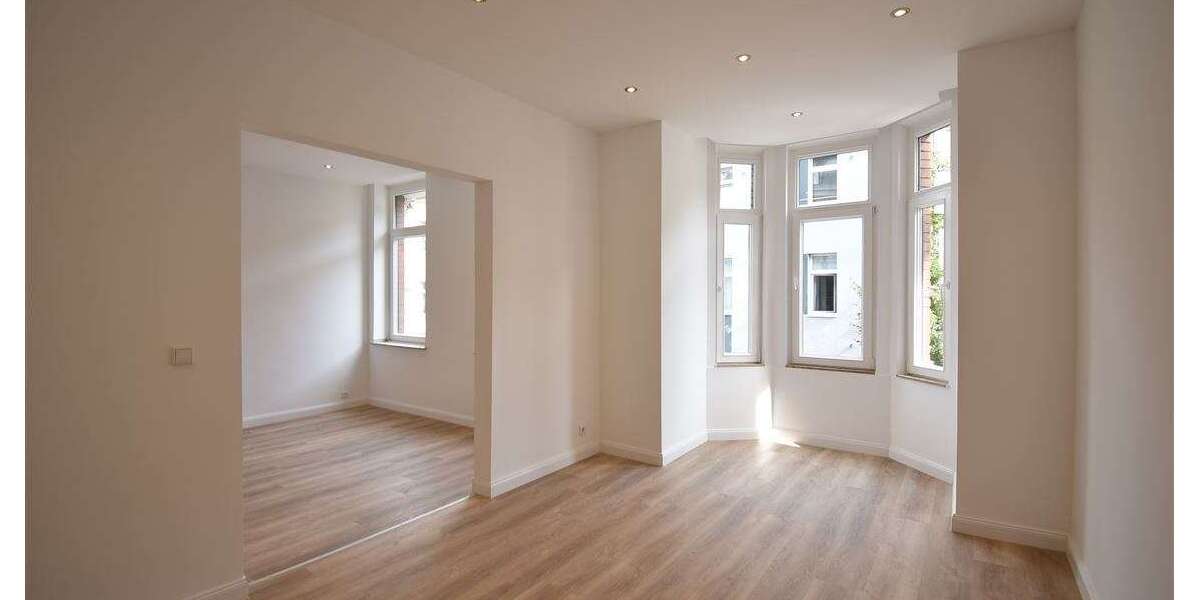 Etagenwohnung Krefeld Krefeld-Mitte - 2 Zimmer, 81 m&sup2;, 695&euro; | Angebot:21856250