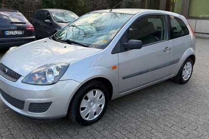Ford Fiesta 100.000 km 2.799 &euro; Duisburg 47058
