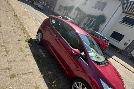 Ford Fiesta 118.100 km 3.200 &euro; Duisburg 47198