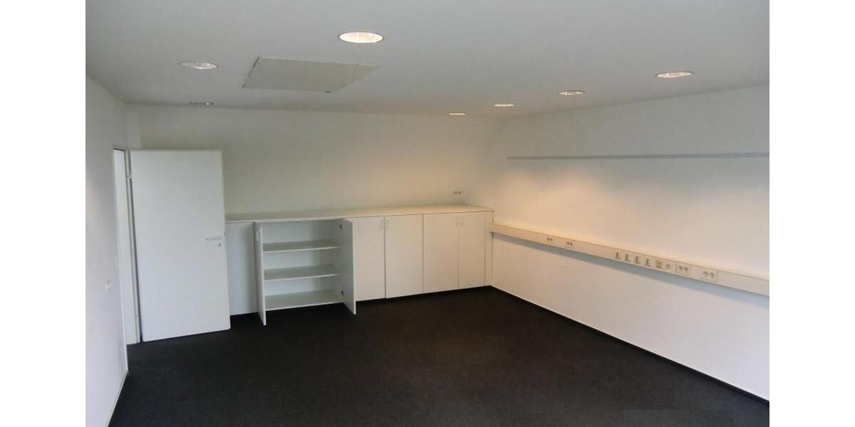 Gewerbeobjekt Solingen Central - 700&euro; | Angebot:25982810
