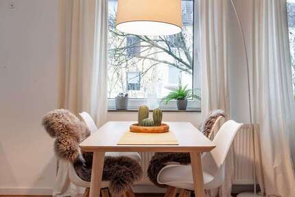 Zimmer Düsseldorf Stadtbezirk 3 - 1 Zimmer, 1.250&euro; | Angebot:26037870