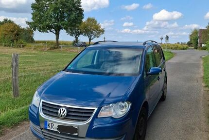 VW Touran 295.000 km 2.000 &euro; Krefeld 47839