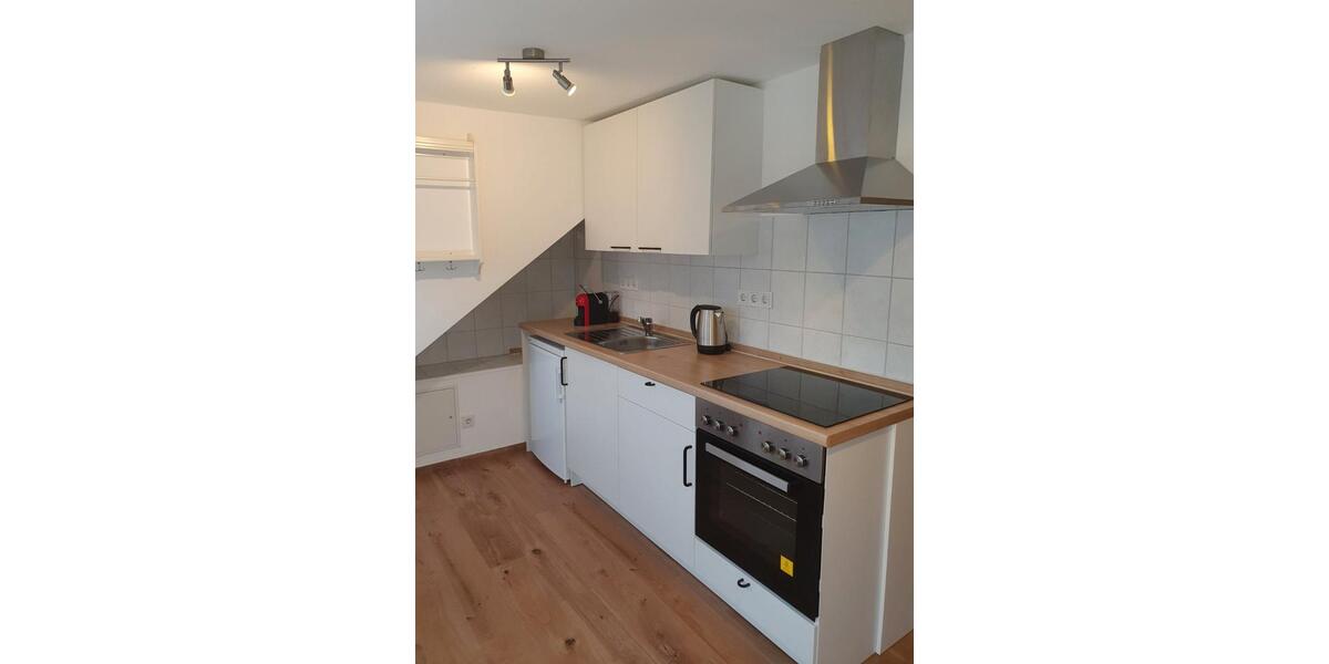 Dachgeschoßwohnung Krefeld - 1 Zimmer, 65 m&sup2;, 900&euro; | Angebot:27535152